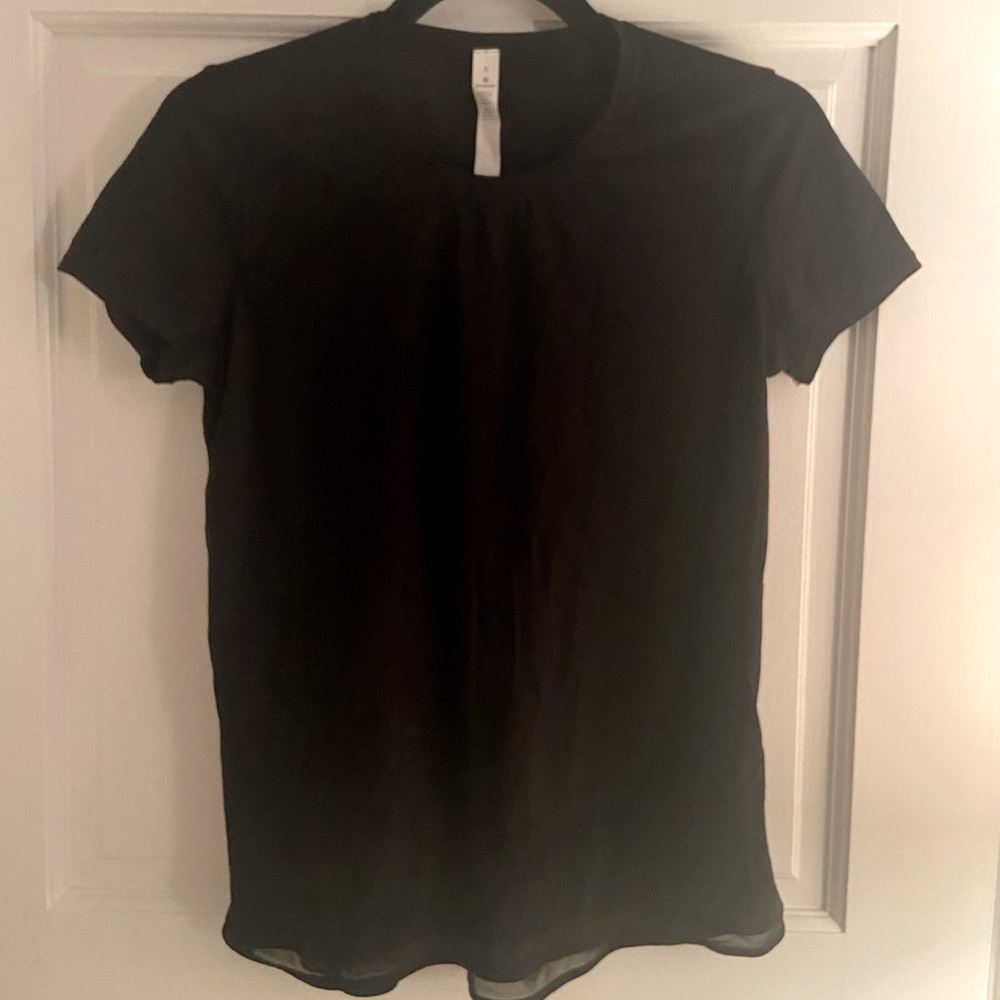 Lululemon short sleeve top